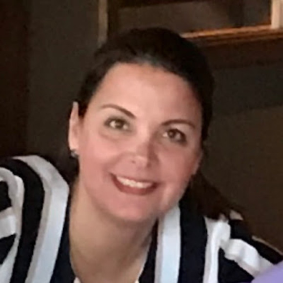 Meet your Posher, Julie - Picture 1 of 1